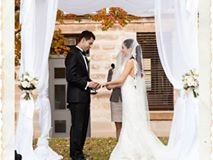Jewish marriage celebrant at the Mint