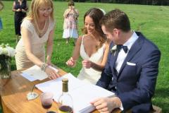 signing the registry with sydney Jewish celebrant